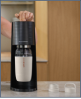A hand opening a bottle

AI-generated content may be incorrect.